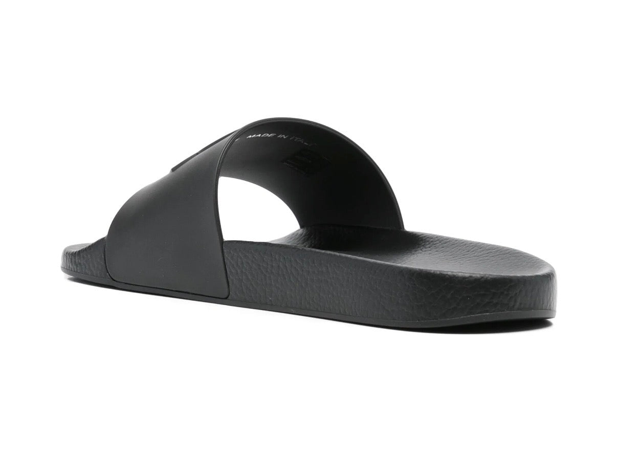 Slippers M*ncler