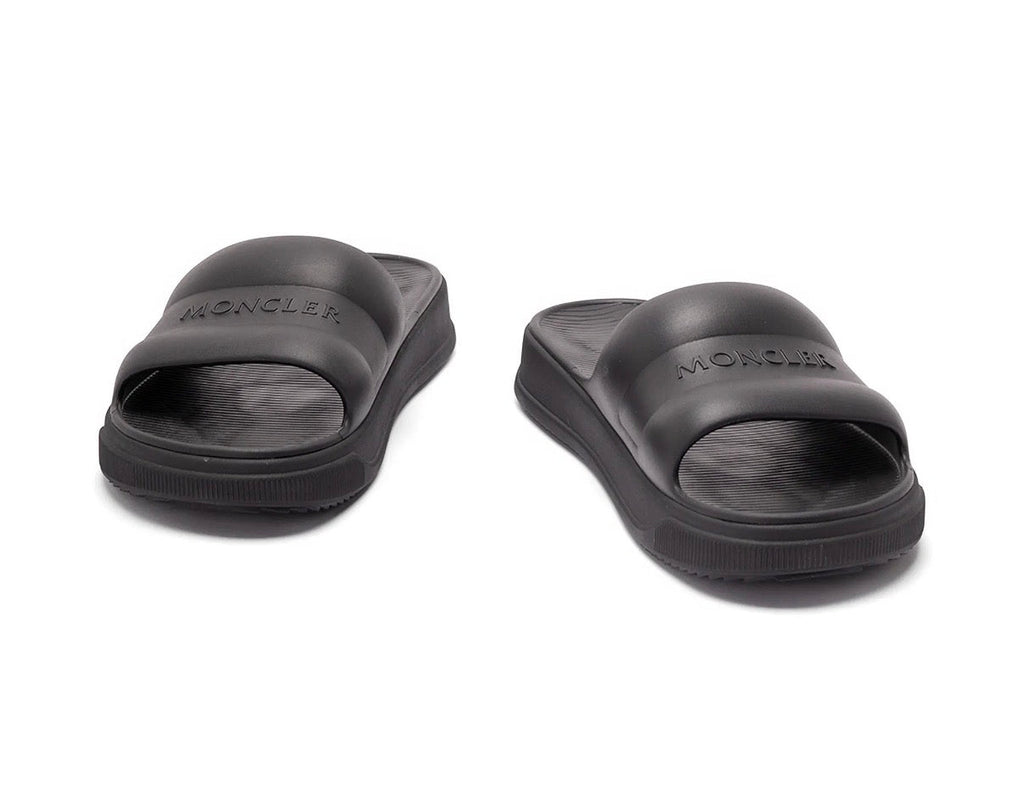 Slippers M*ncler